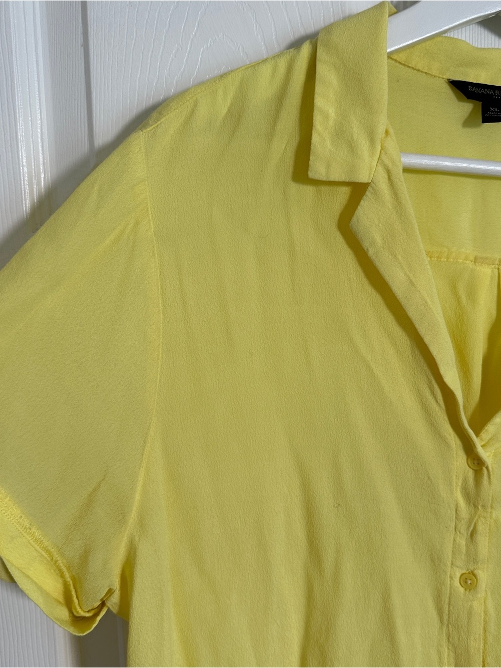 Banana Republic Yellow Short-Sleeve Button-Down Shirt - Picture 3 of 5